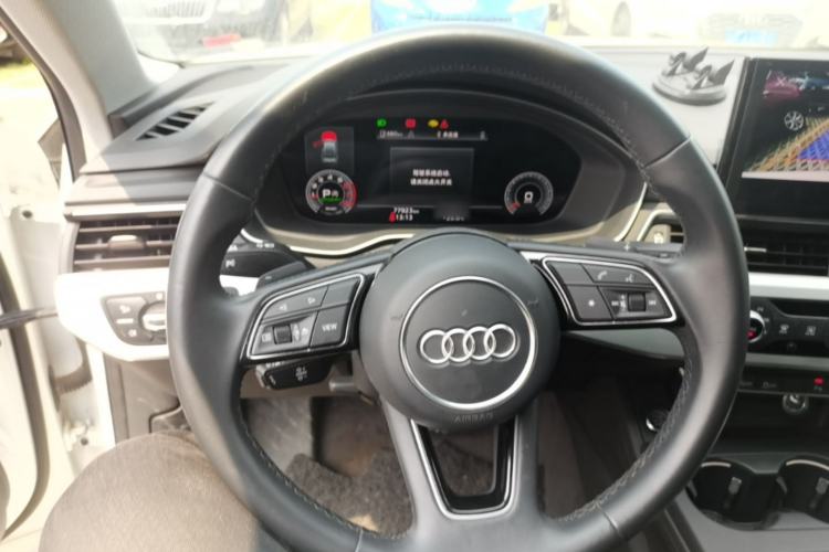 Used Audi A4L 2024 40 TFSI Fashion Dynamic Model Steering Wheel