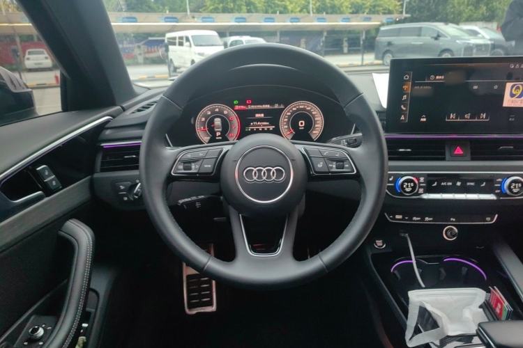 Used Audi A4L 2024 40 TFSI Luxury Dynamic Edition Steering Wheel