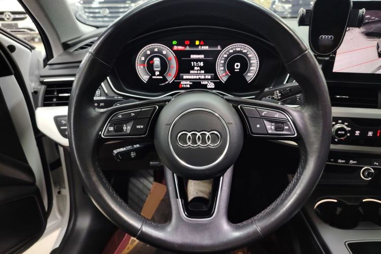 Used Audi A4L 2024 40 TFSI Fashion Dynamic Model Steering Wheel