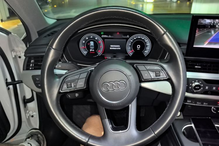 Used Audi A4L 2024 40 TFSI Fashion Dynamic Model Steering Wheel