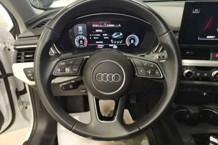 Used Audi A4L 2024 40 TFSI Fashion Dynamic Model Steering Wheel