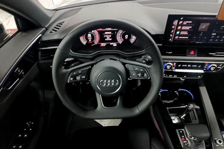 Used Audi A4L 2024 40 TFSI Luxury Dynamic Edition Steering Wheel