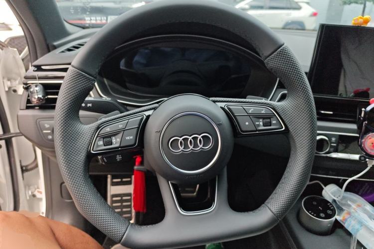 Used Audi A4L 2024 40 TFSI Luxury Dynamic Edition Steering Wheel