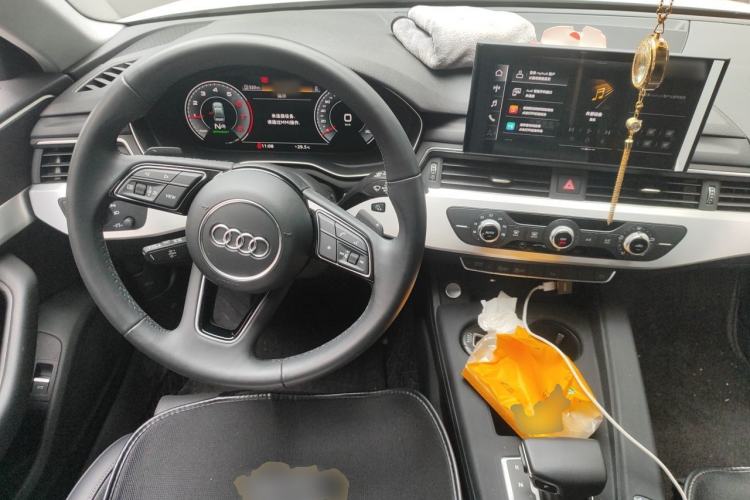 Used Audi A4L 2024 40 TFSI Fashion Dynamic Model Steering Wheel