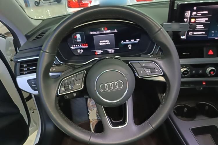 Used Audi A4L 2024 40 TFSI Fashion Dynamic Model Steering Wheel