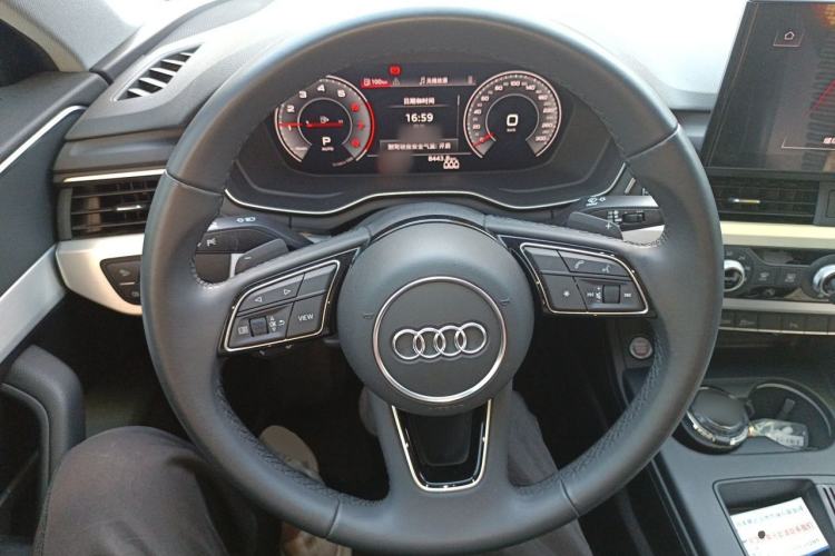 Used Audi A4L 2024 40 TFSI Fashion Dynamic Model Steering Wheel