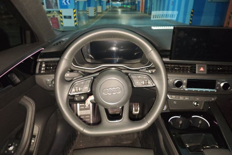 Used Audi A4L 2024 40 TFSI Luxury Dynamic Edition Steering Wheel