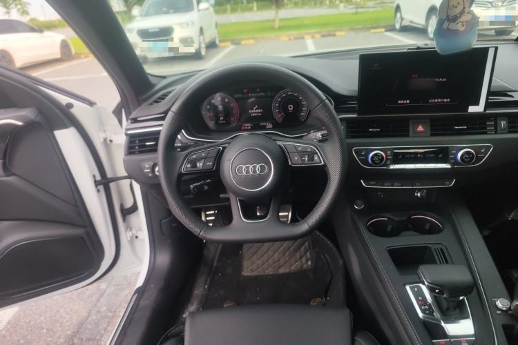 Used Audi A4L 2024 40 TFSI Luxury Dynamic Edition Steering Wheel