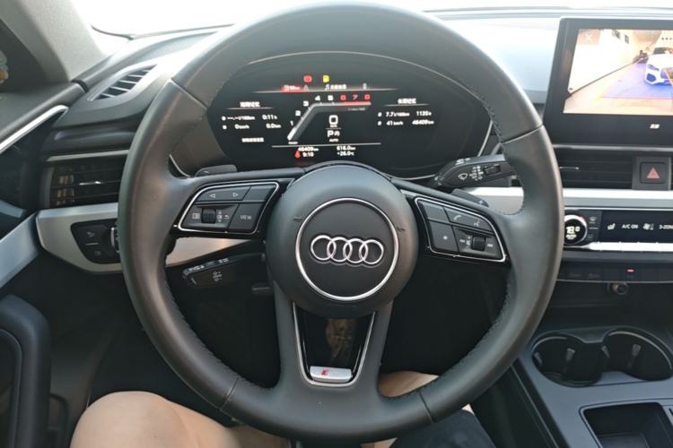 Used Audi A4L 2024 40 TFSI Fashion Dynamic Model Steering Wheel