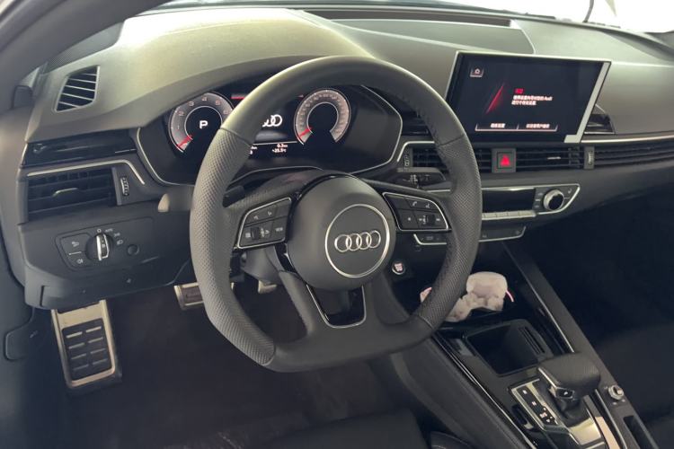 Used Audi A4L 2024 40 TFSI Luxury Dynamic Edition Steering Wheel