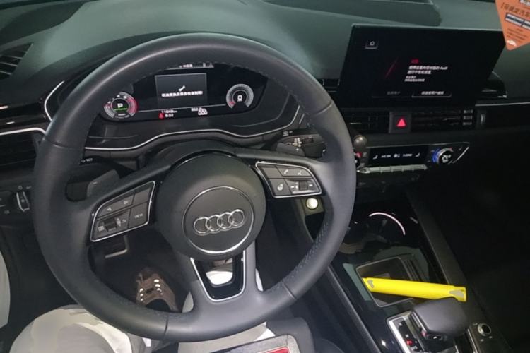 Used Audi A4L 2024 40 TFSI Luxury Dynamic Edition Steering Wheel