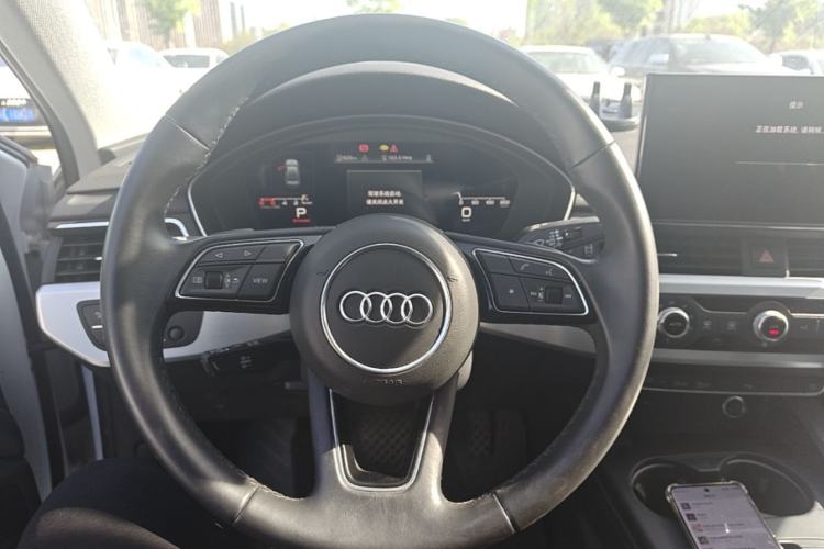Used Audi A4L 2024 40 TFSI Fashion Dynamic Model Steering Wheel