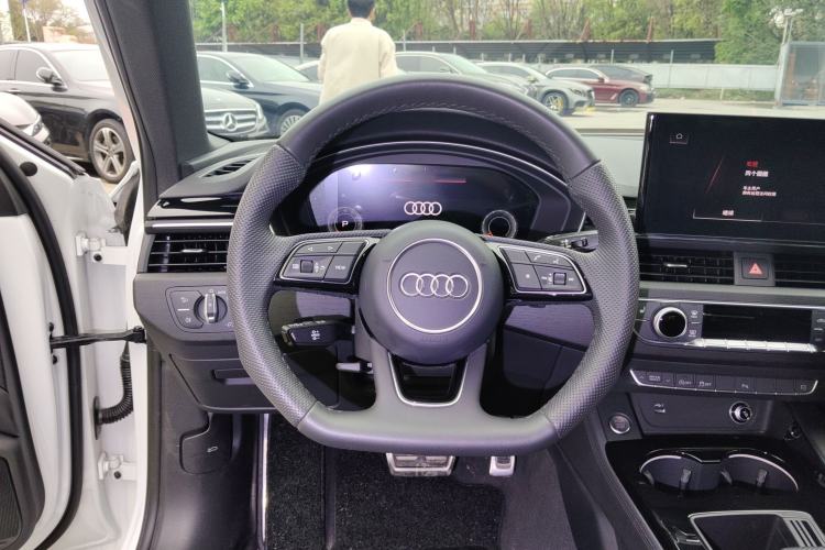 Used Audi A4L 2024 40 TFSI Luxury Dynamic Edition Steering Wheel