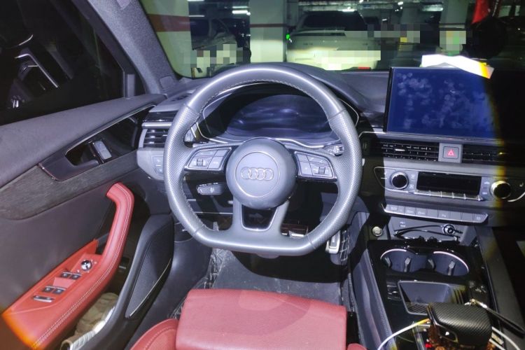 Used Audi A4L 2024 40 TFSI Luxury Dynamic Edition (Starry Night Version) Steering Wheel