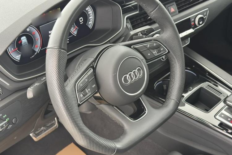 Used Audi A4L 2024 40 TFSI Luxury Dynamic Edition Steering Wheel