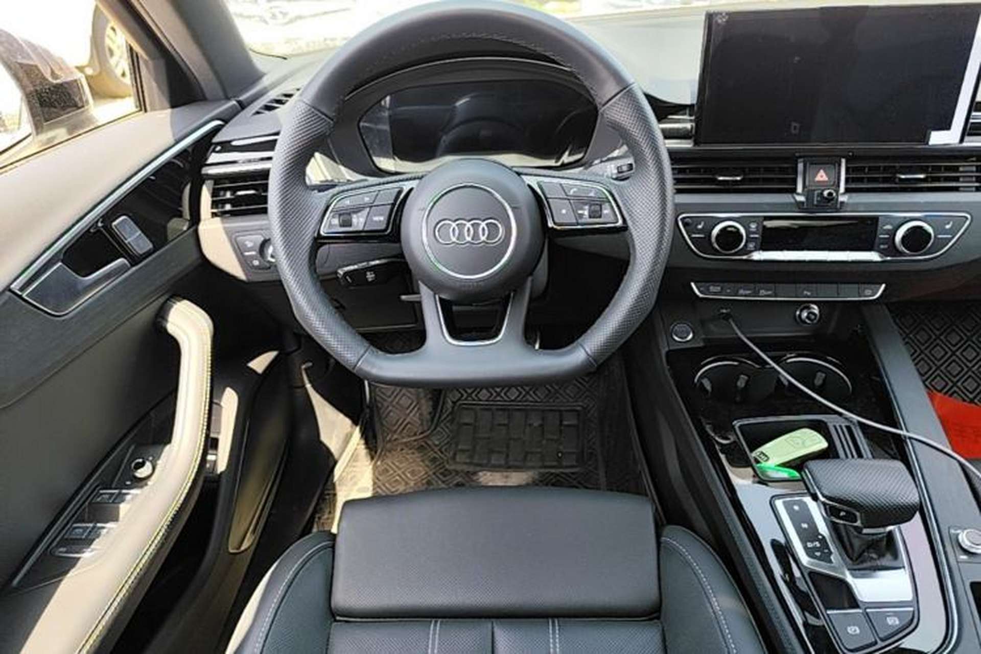 Used Audi A4L 2024 40 TFSI Luxury Dynamic Edition Steering Wheel