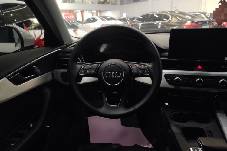 Used Audi A4L 2024 40 TFSI Fashion Dynamic Model Steering Wheel