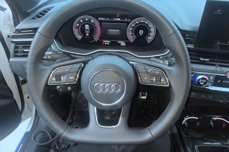 Used Audi A4L 2024 40 TFSI Luxury Dynamic Edition Steering Wheel