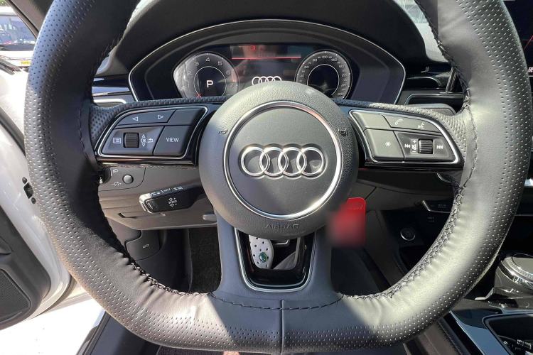Used Audi A4L 2024 40 TFSI Luxury Dynamic Edition Steering Wheel