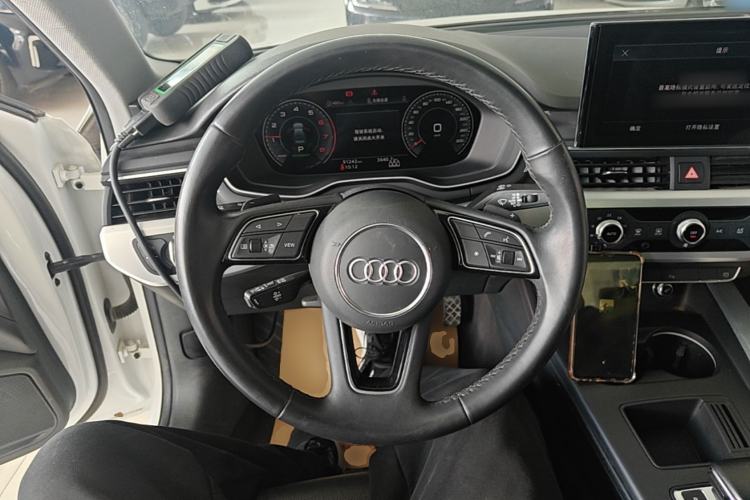 Used Audi A4L 2024 40 TFSI Fashion Dynamic Model Steering Wheel