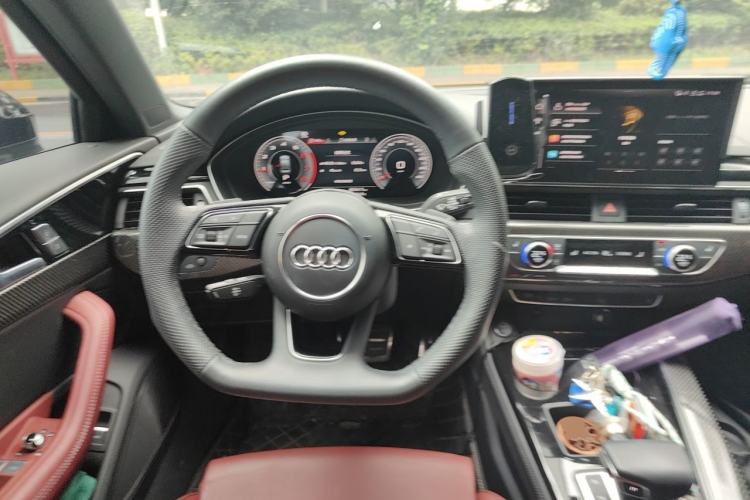 Used Audi A4L 2024 40 TFSI Luxury Dynamic Edition (Starry Night Version) Steering Wheel