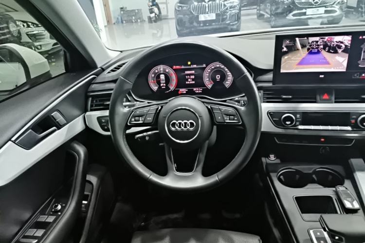 Used Audi A4L 2024 40 TFSI Fashion Dynamic Model Steering Wheel