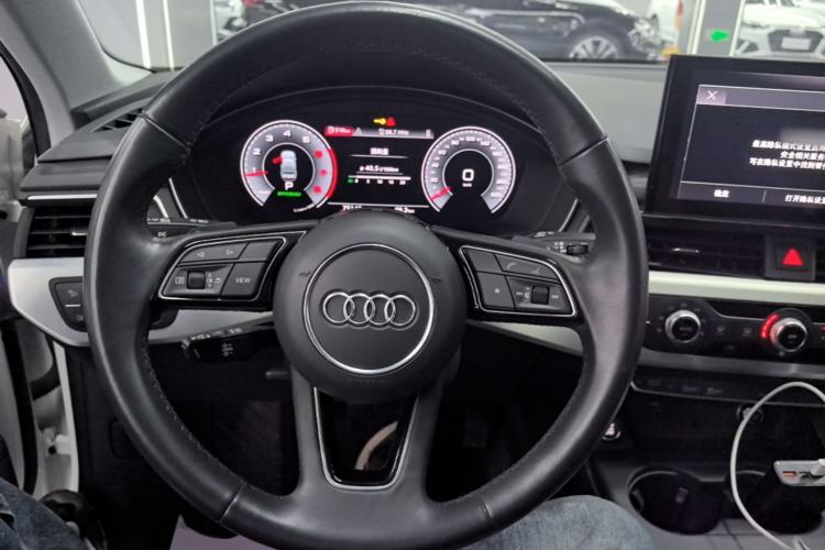 Used Audi A4L 2024 40 TFSI Fashion Dynamic Model Steering Wheel