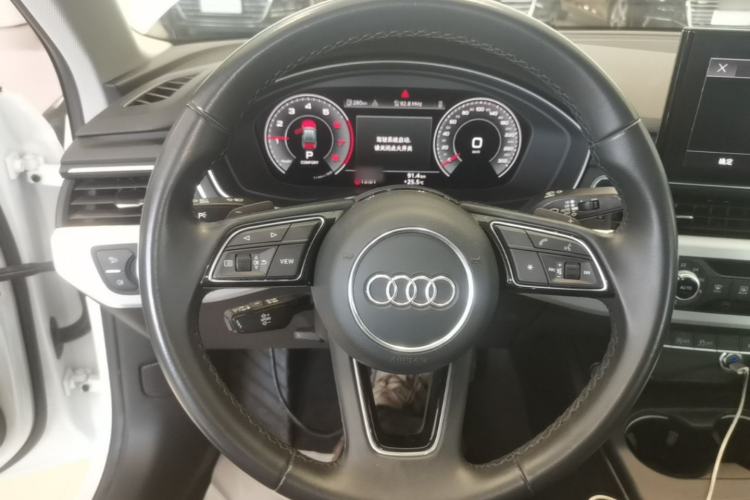 Used Audi A4L 2024 40 TFSI Fashion Dynamic Model Steering Wheel