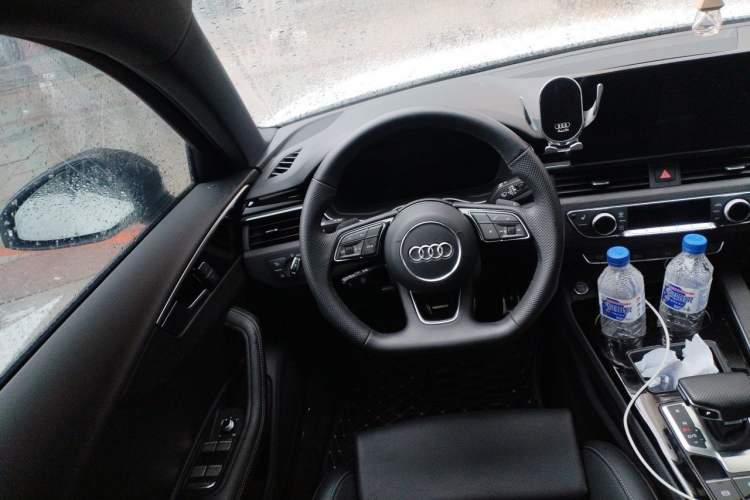 Used Audi A4L 2024 40 TFSI Luxury Dynamic Edition Steering Wheel