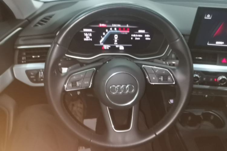 Used Audi A4L 2024 40 TFSI Fashion Dynamic Model Steering Wheel