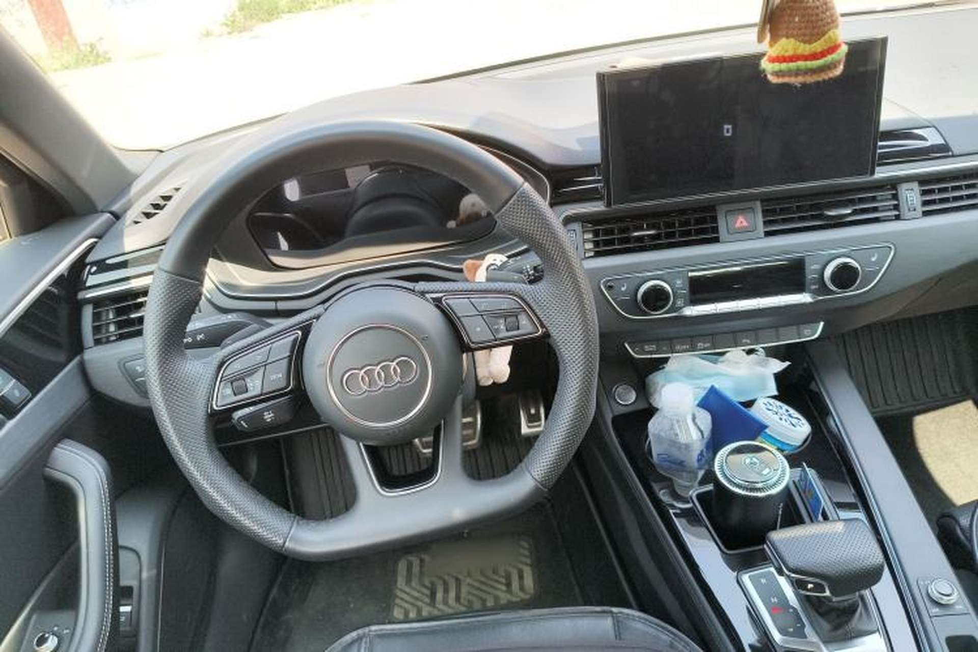 Used Audi A4L 2024 40 TFSI Luxury Dynamic Edition Steering Wheel