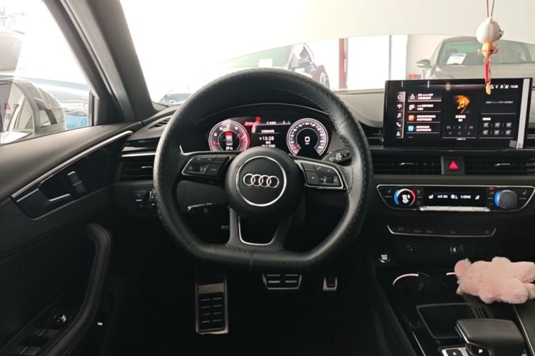 Used Audi A4L 2024 40 TFSI Luxury Dynamic Edition Steering Wheel