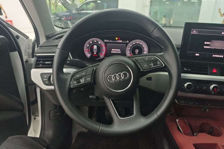 Used Audi A4L 2024 40 TFSI Fashion Dynamic Model Steering Wheel