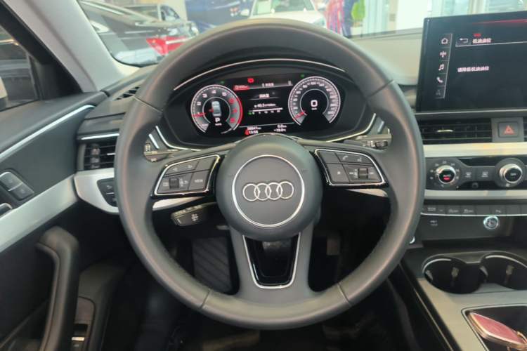 Used Audi A4L 2024 40 TFSI Fashion Dynamic Model Steering Wheel