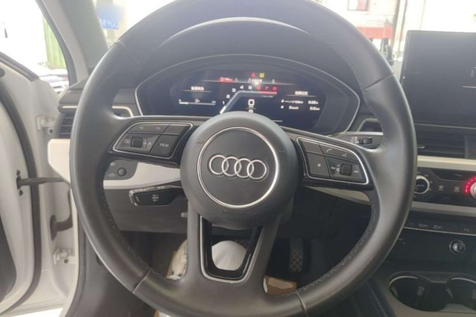 Used Audi A4L 2024 40 TFSI Fashion Dynamic Model Steering Wheel