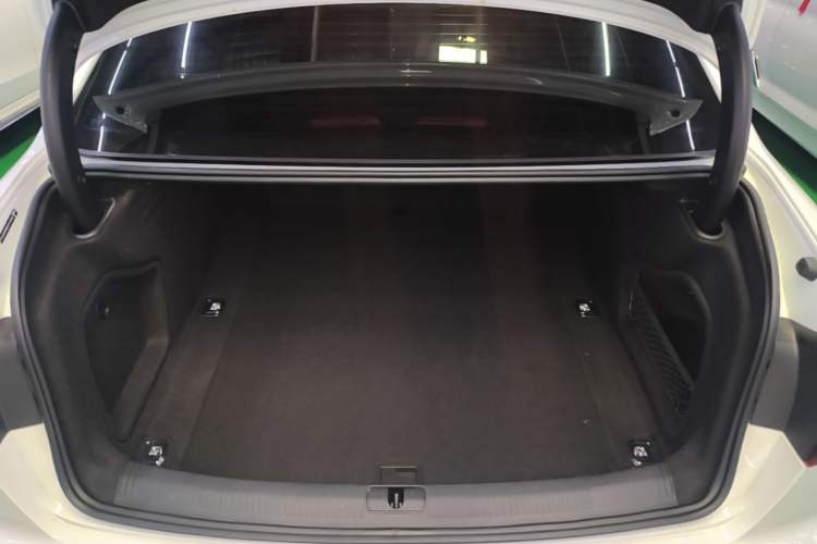 Used Audi A4L 2024 40 TFSI Fashion Dynamic Model Trunk