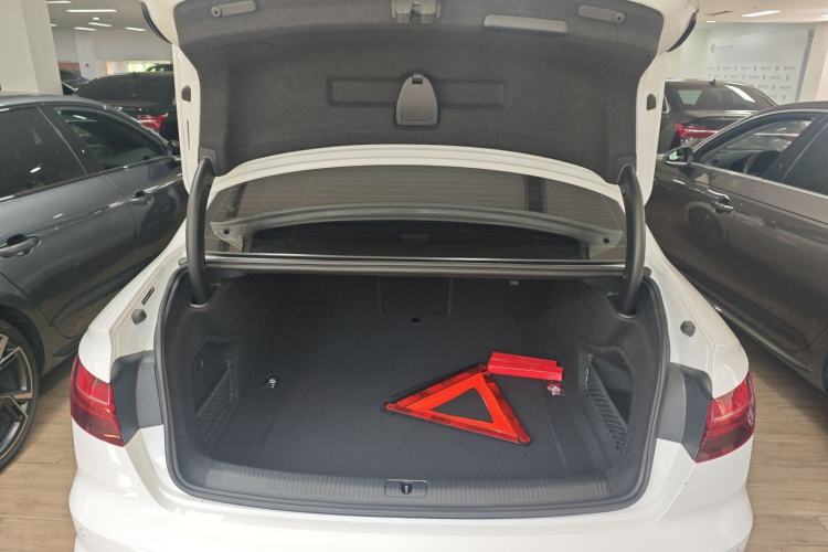 Used Audi A4L 2024 40 TFSI Luxury Dynamic Edition Trunk