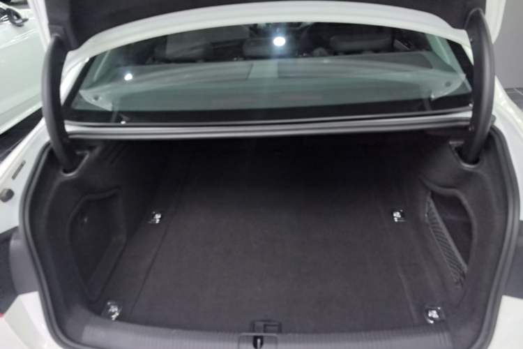 Used Audi A4L 2024 40 TFSI Fashion Dynamic Model Trunk
