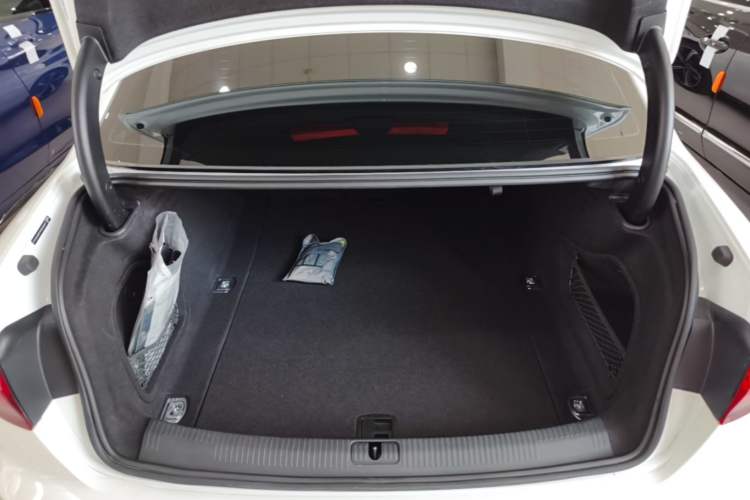 Used Audi A4L 2024 40 TFSI Luxury Dynamic Edition Trunk