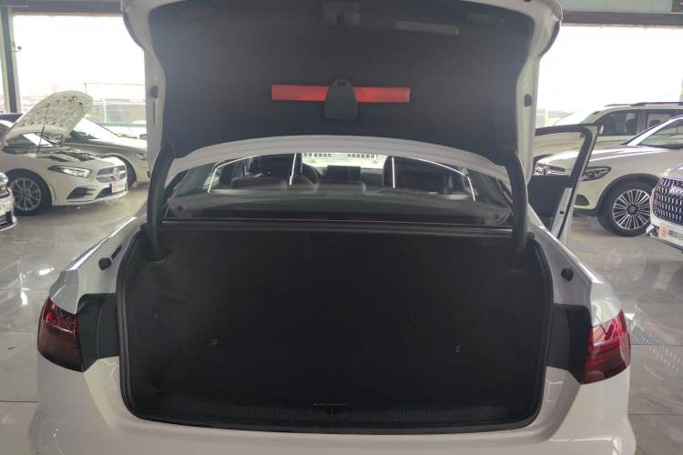 Used Audi A4L 2024 40 TFSI Fashion Dynamic Model Trunk