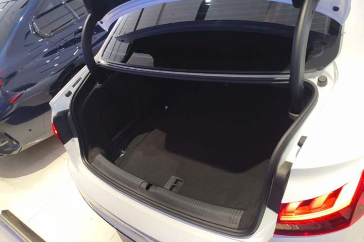 Used Audi A4L 2024 40 TFSI Luxury Dynamic Edition Trunk
