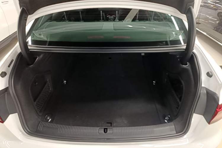 Used Audi A4L 2024 40 TFSI Luxury Dynamic Edition Trunk