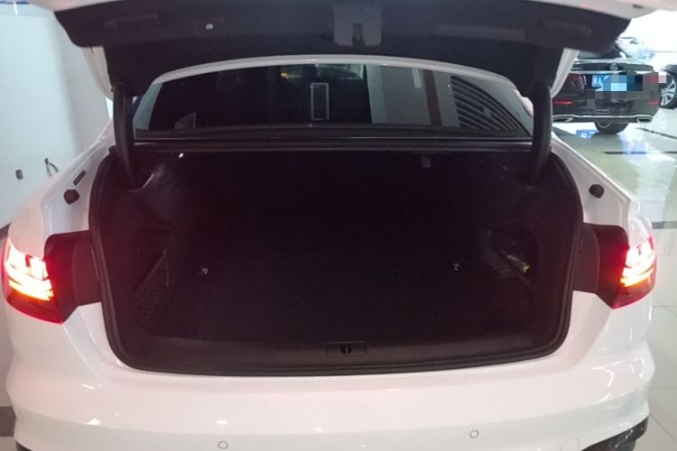 Used Audi A4L 2024 40 TFSI Luxury Dynamic Edition Trunk