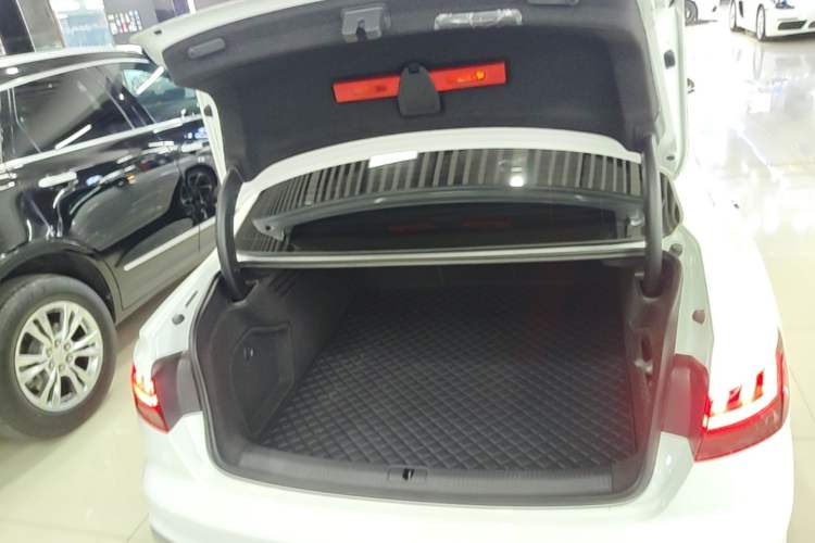 Used Audi A4L 2024 40 TFSI Fashion Dynamic Model Trunk