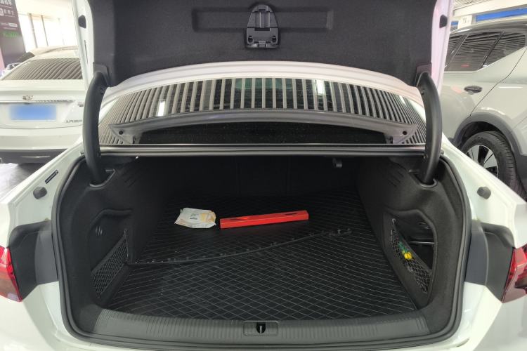 Used Audi A4L 2024 40 TFSI Luxury Dynamic Edition Trunk