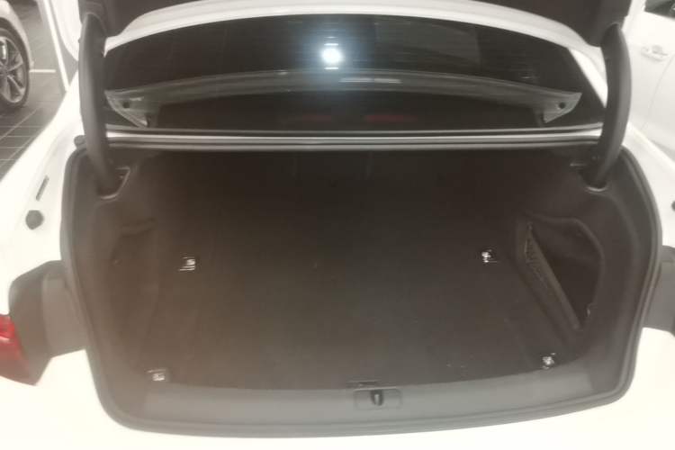 Used Audi A4L 2024 40 TFSI Fashion Dynamic Model Trunk