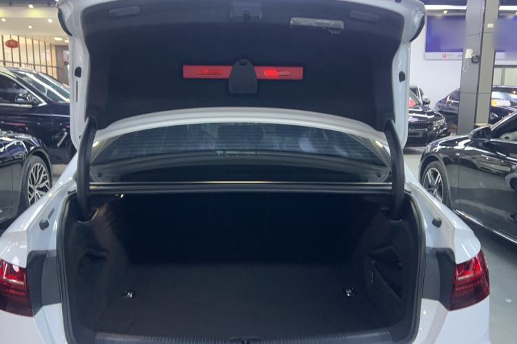 Used Audi A4L 2024 40 TFSI Fashion Dynamic Model Trunk