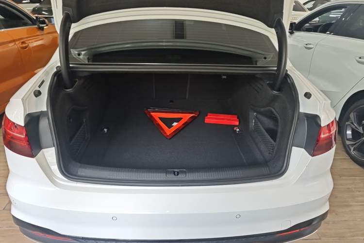 Used Audi A4L 2024 40 TFSI Luxury Dynamic Edition Trunk