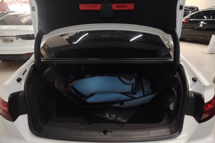 Used Audi A4L 2024 40 TFSI Fashion Dynamic Model Trunk