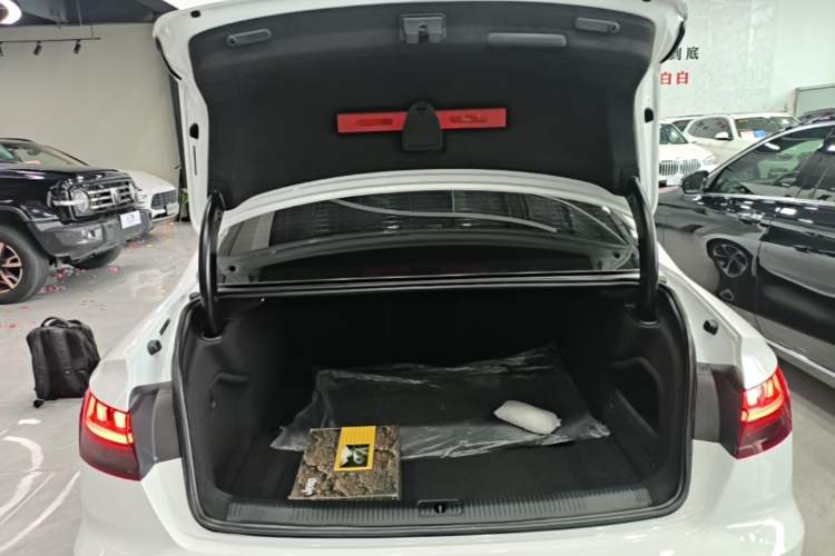 Used Audi A4L 2024 40 TFSI Fashion Dynamic Model Trunk